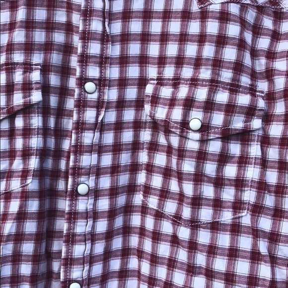 Express button down - Picture 2 of 6